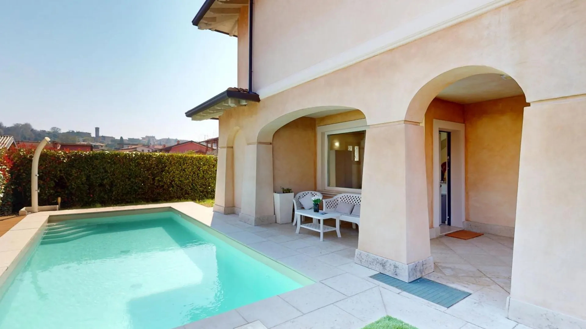 Villa Dolcevita By Bookinggardalake مانربا ديل جاردا